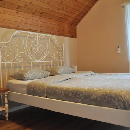 Vas Lipa 8 - 36 Apartma